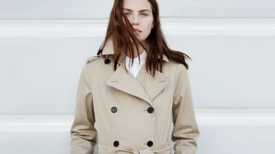 How to combine women's coats