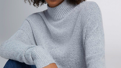 How to combine women's sweaters