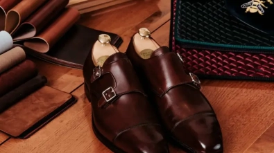 The formal shoe: Lace-up and English sewing